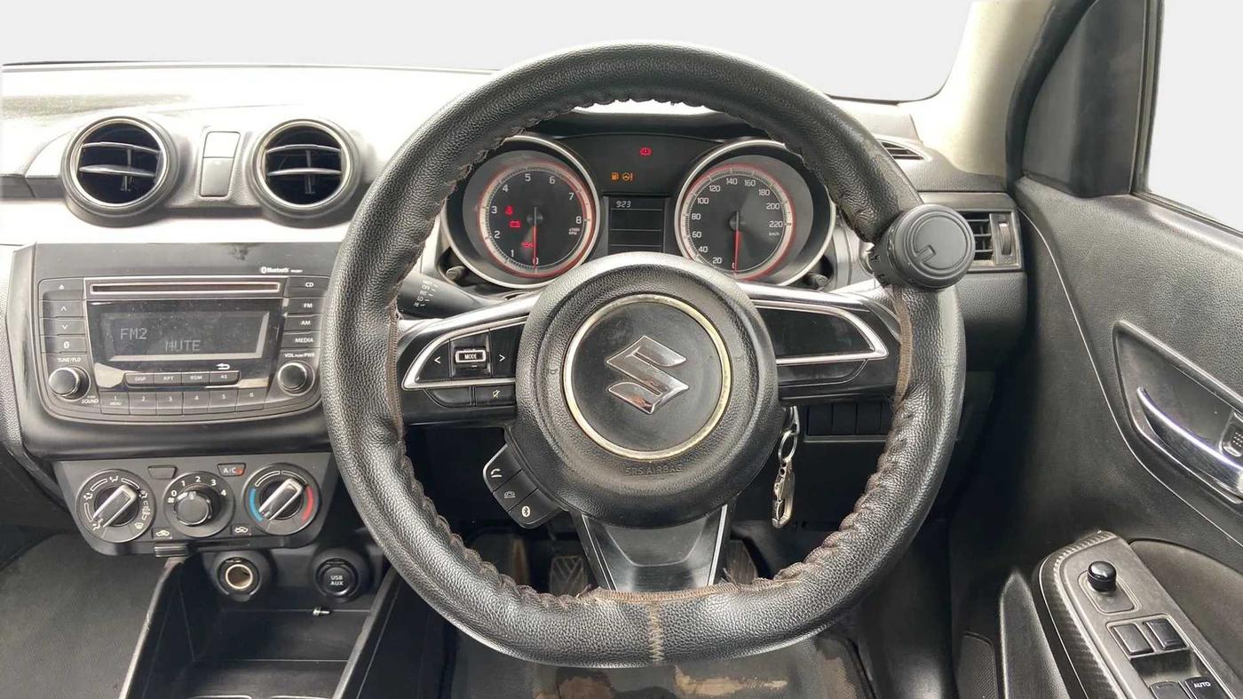 2018 Maruti Swift VXI, Petrol, Manual, 62,473 km, Steering Wheel Close Up