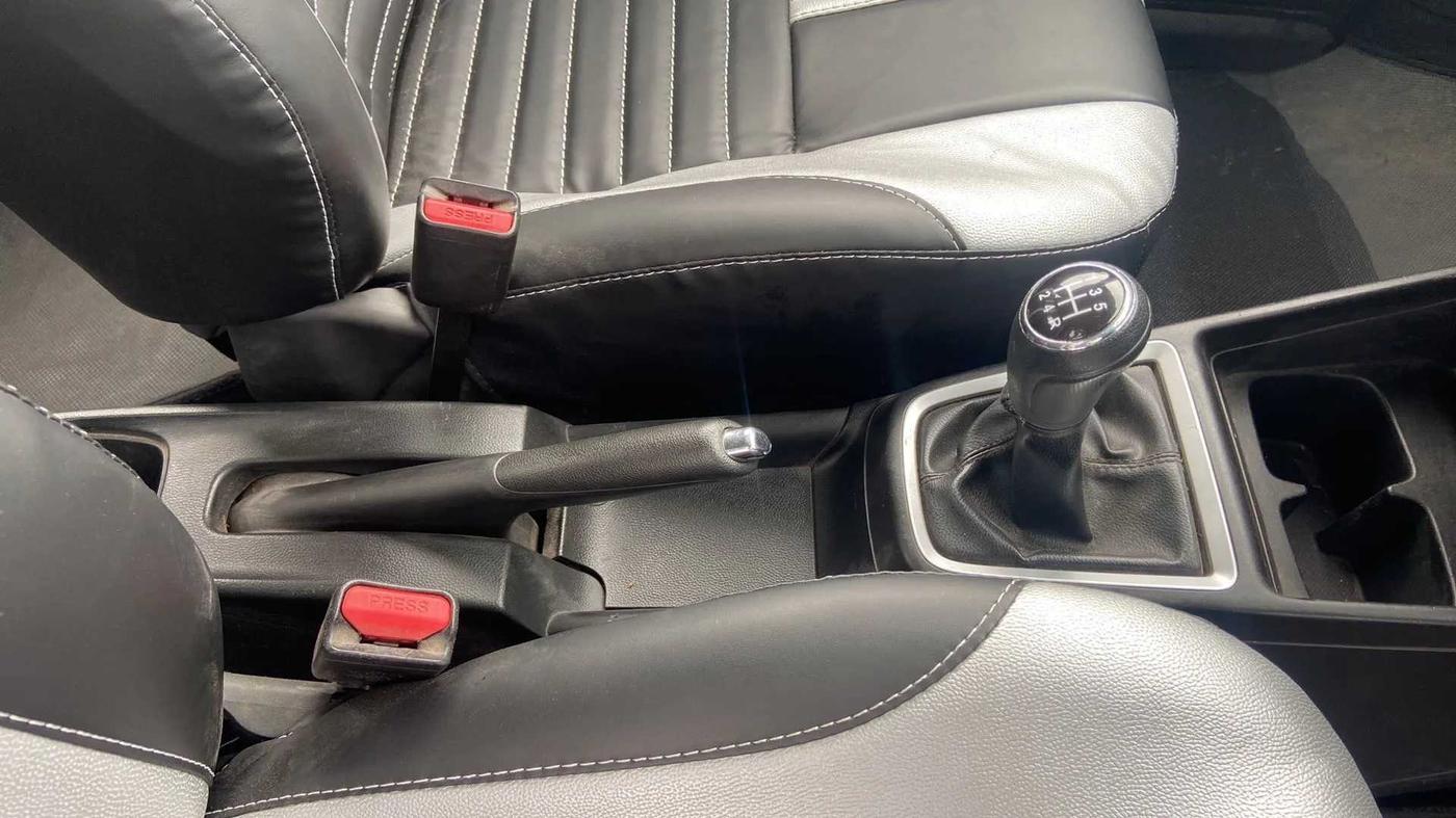 2018 Maruti Swift VXI, Petrol, Manual, 62,473 km, Gear Lever