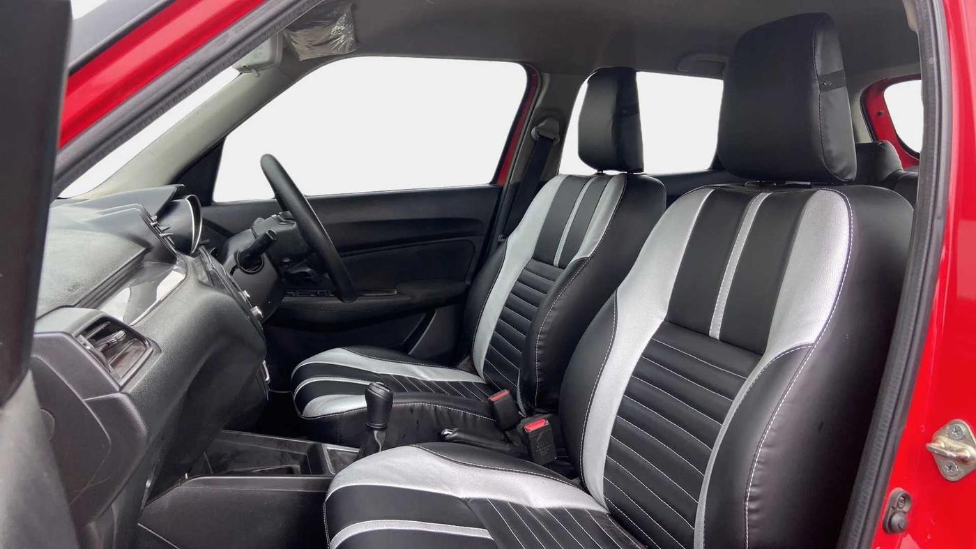 2018 Maruti Swift VXI, Petrol, Manual, 62,473 km, Right Side Front Door Cabin