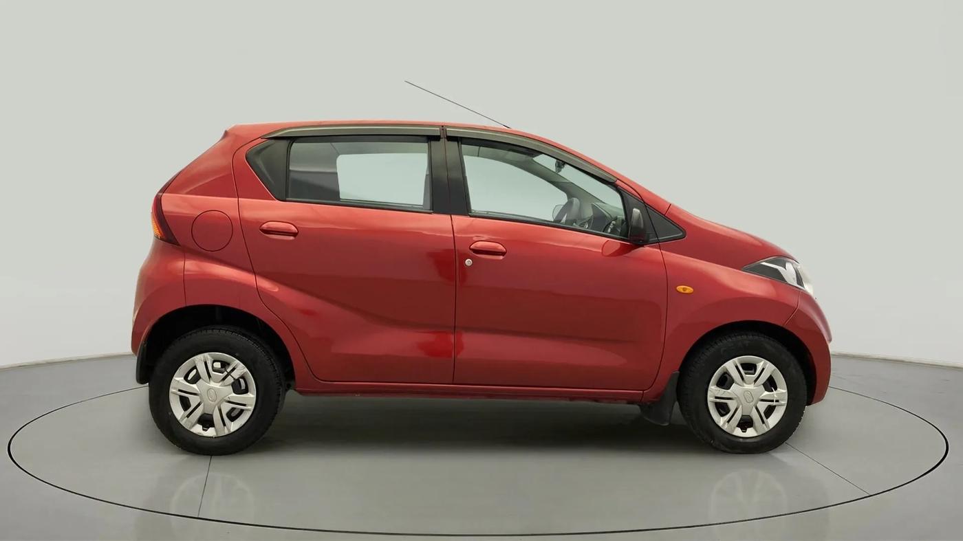 2017 Datsun Redi Go S 1.0, Petrol, Manual, 45,475 km, Right Side View