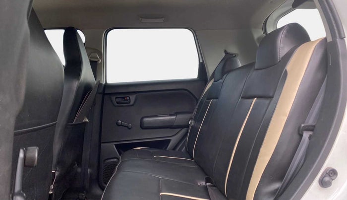 2020 Maruti New Wagon-R LXI CNG (O) 1.0, CNG, Manual, 15,425 km, Right Side Rear Door Cabin