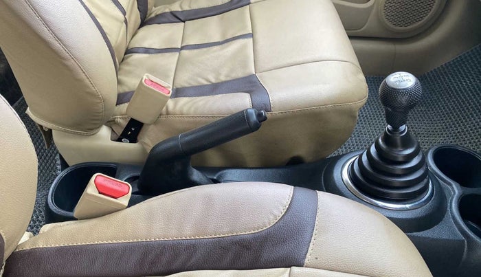 2017 Honda Amaze 1.2L I-VTEC S, Petrol, Manual, 23,105 km, Gear Lever