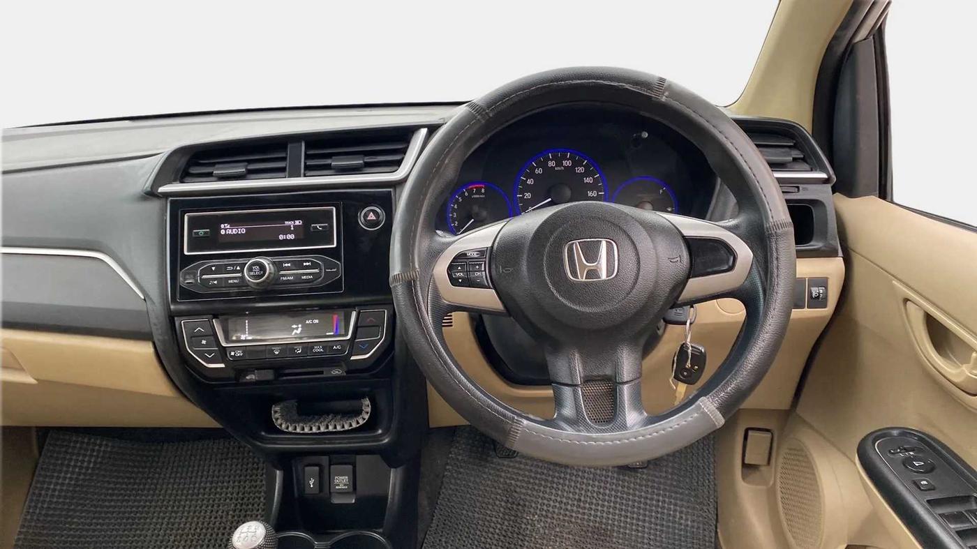 2017 Honda Amaze 1.2L I-VTEC S, Petrol, Manual, 23,105 km, Steering Wheel Close Up