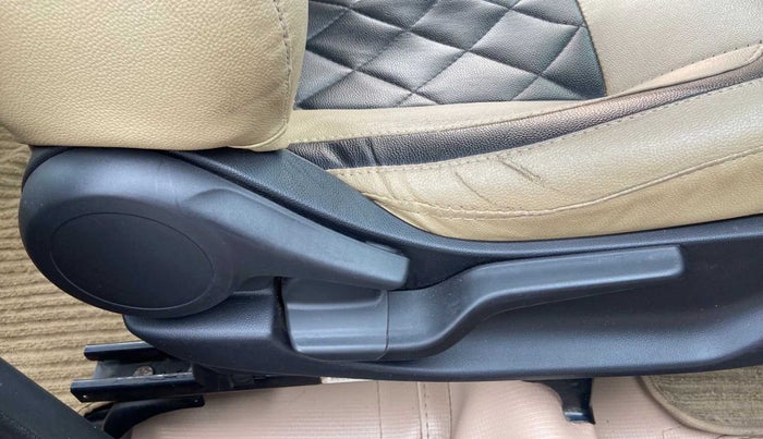 2018 Honda Amaze 1.2L I-VTEC S, CNG, Manual, 65,570 km, Driver Side Adjustment Panel
