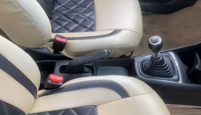 2018 Honda Amaze 1.2L I-VTEC S, CNG, Manual, 65,570 km, Gear Lever