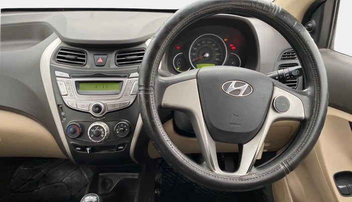 2016 Hyundai Eon SPORTZ, Petrol, Manual, 58,511 km, Steering Wheel Close Up
