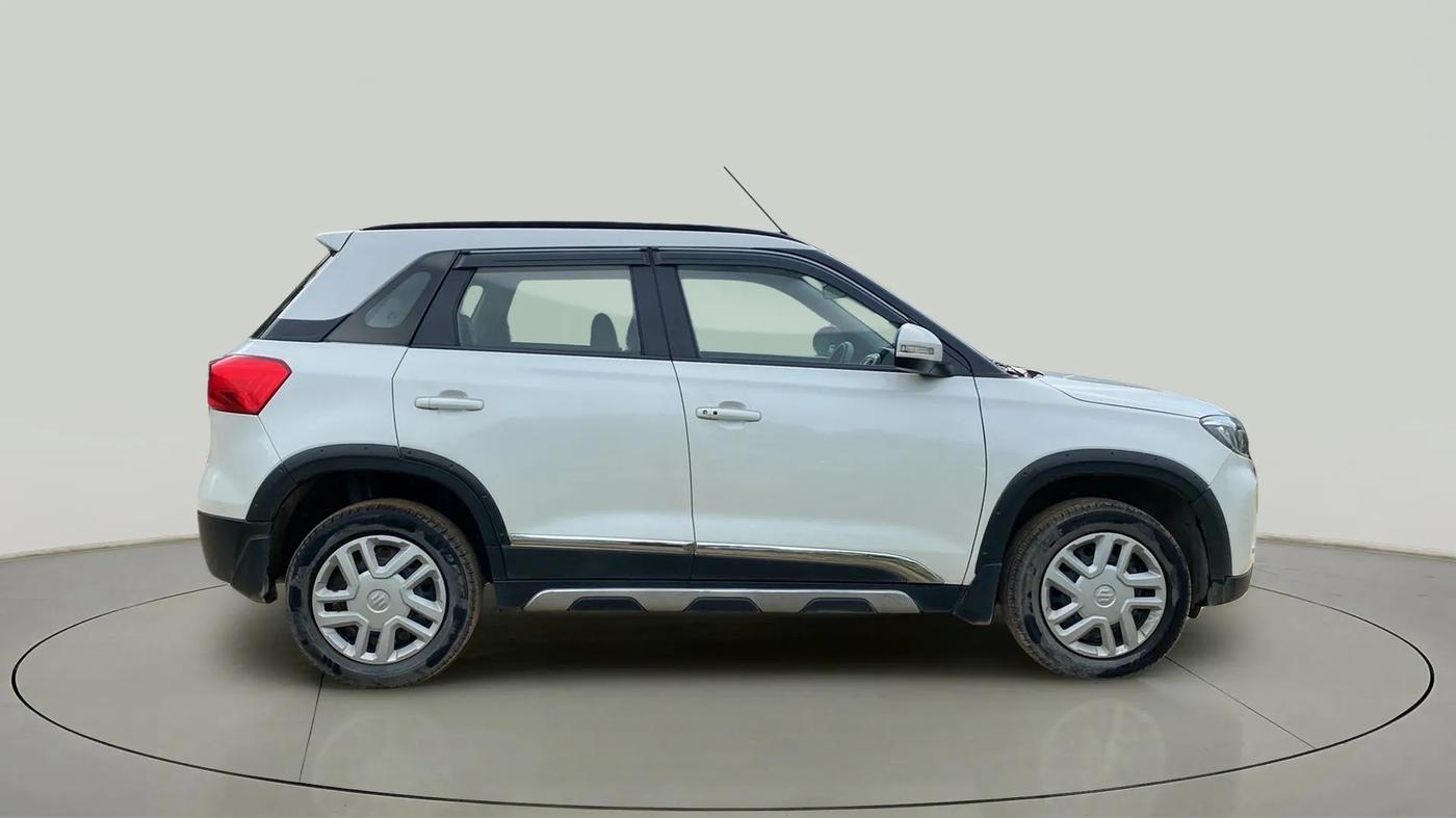 2020 Maruti Vitara Brezza VXI, Petrol, Manual, 32,994 km, Right Side View