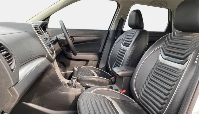 2020 Maruti Vitara Brezza VXI, Petrol, Manual, 32,994 km, Right Side Front Door Cabin