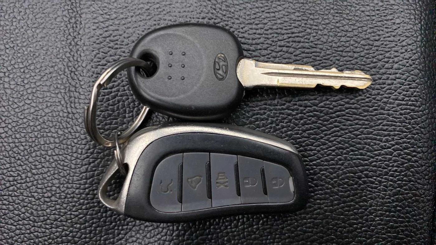 2022 Hyundai NEW SANTRO ERA EXECUTIVE, Petrol, Manual, 25,236 km, Key Close Up