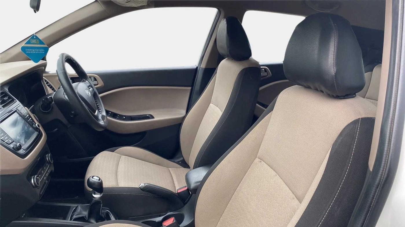 2015 Hyundai Elite i20 ASTA 1.2, Petrol, Manual, 65,417 km, Right Side Front Door Cabin