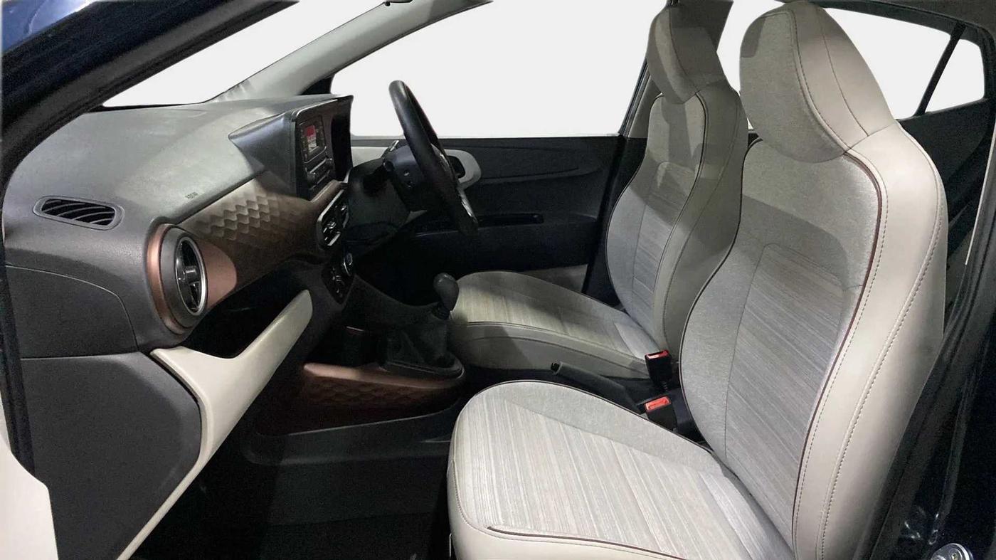 2022 Hyundai AURA S 1.2 CNG, CNG, Manual, 933 km, Right Side Front Door Cabin