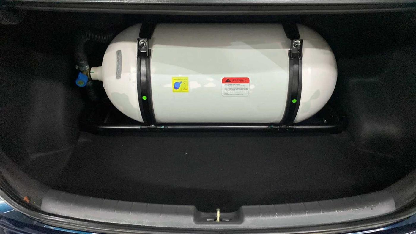 2022 Hyundai AURA S 1.2 CNG, CNG, Manual, 933 km, Boot Inside
