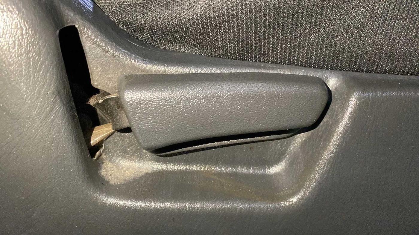 2015 Maruti Alto K10 VXI, Petrol, Manual, 66,646 km, Driver Side Adjustment Panel