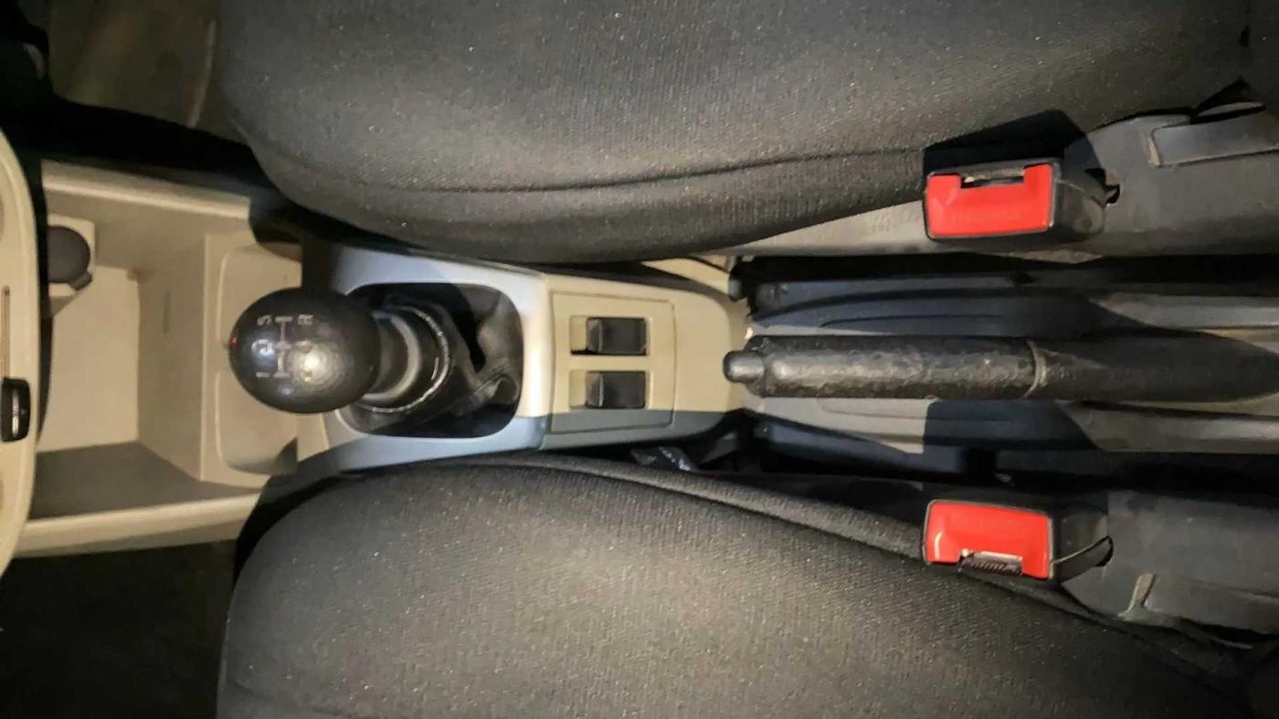 2015 Maruti Alto K10 VXI, Petrol, Manual, 66,646 km, Gear Lever