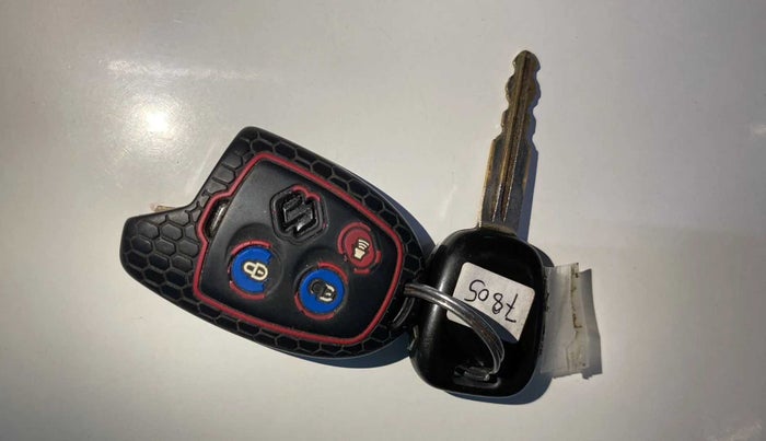 2015 Maruti Alto K10 VXI, Petrol, Manual, 66,646 km, Key Close Up