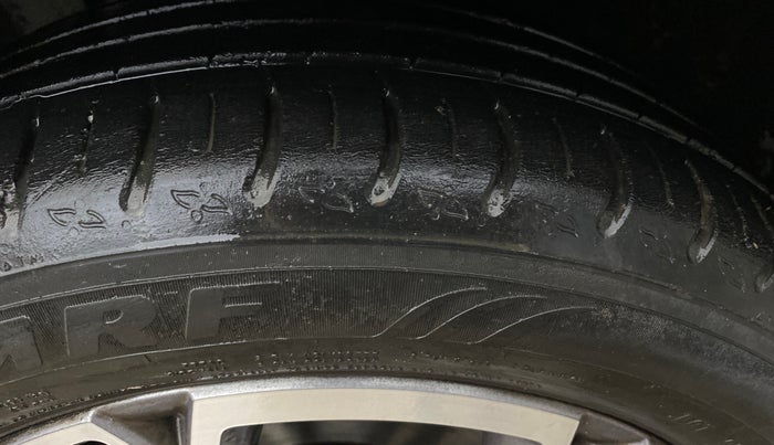 2022 Skoda KUSHAQ STYLE 1.0L TSI AT (6 AIRBAGS), Petrol, Automatic, 24,434 km, Left Front Tyre Tread