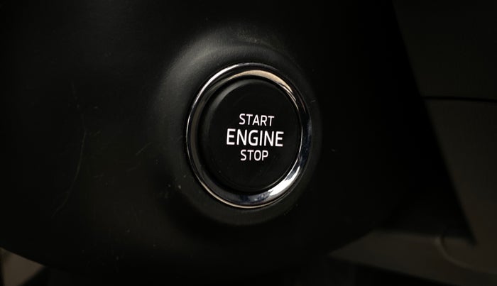 2022 Skoda KUSHAQ STYLE 1.0L TSI AT (6 AIRBAGS), Petrol, Automatic, 24,434 km, Keyless Start/ Stop Button