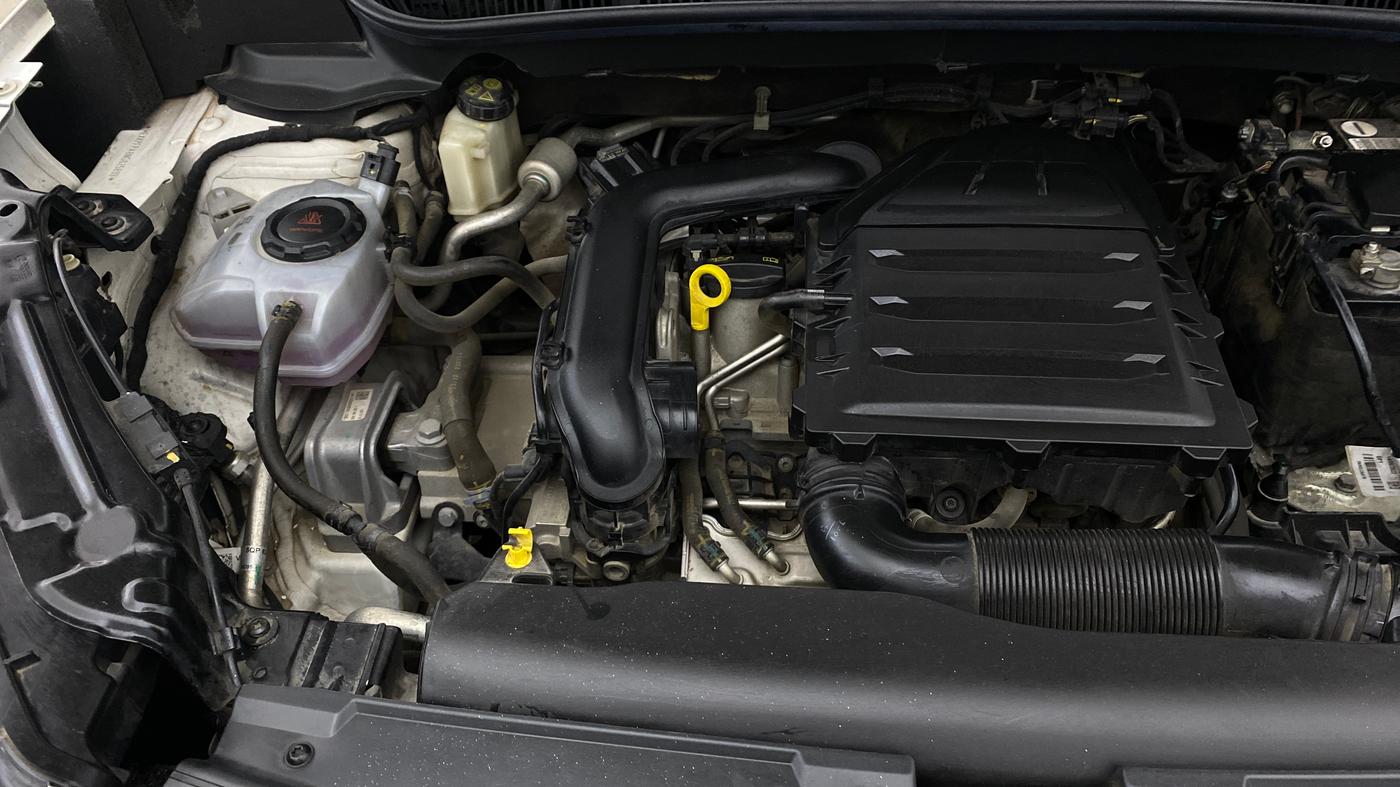 2022 Skoda KUSHAQ STYLE 1.0L TSI AT (6 AIRBAGS), Petrol, Automatic, 24,469 km, Engine View - Right
