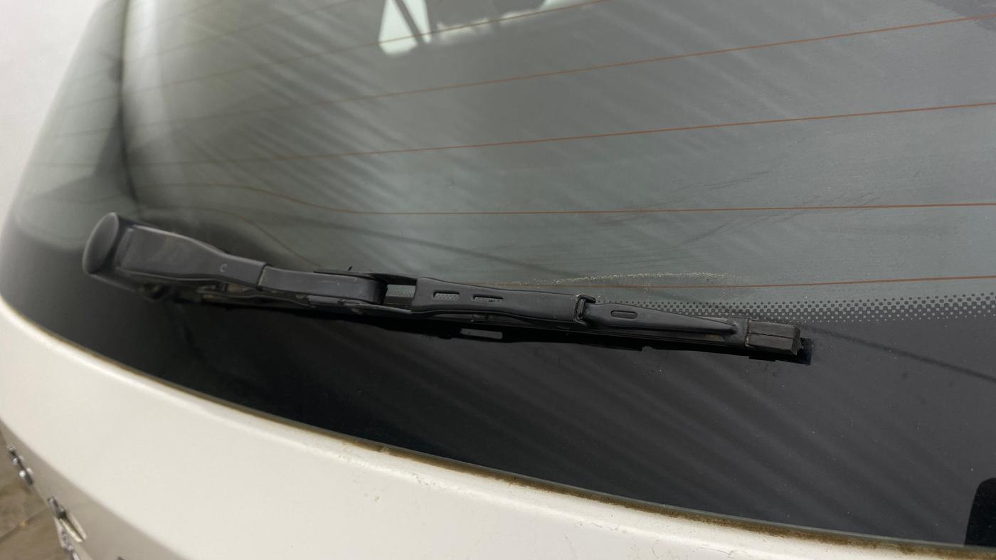 2022 Skoda KUSHAQ STYLE 1.0L TSI AT (6 AIRBAGS), Petrol, Automatic, 24,469 km, Rear Wiper