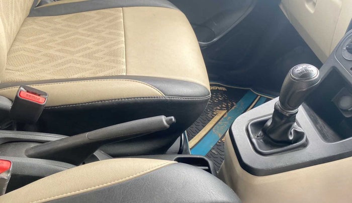 2019 Maruti New Wagon-R LXI CNG 1.0, CNG, Manual, 1,05,410 km, Gear Lever