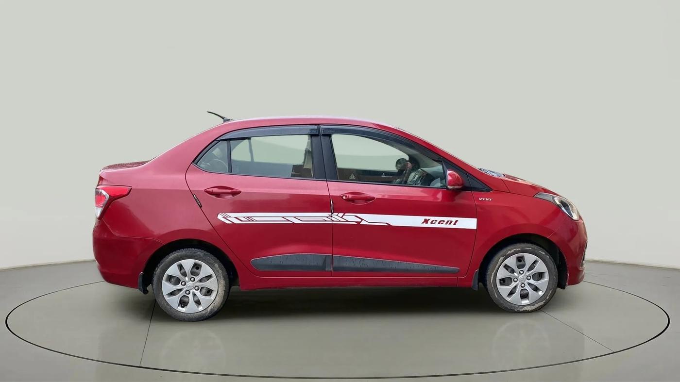 2016 Hyundai Xcent S 1.2, Petrol, Manual, 35,098 km, Right Side View