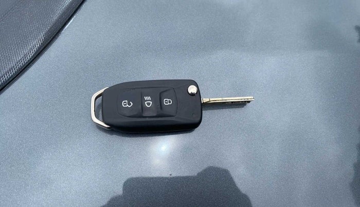 2020 Tata Tiago XZA PETROL, Petrol, Automatic, 12,658 km, Key Close Up
