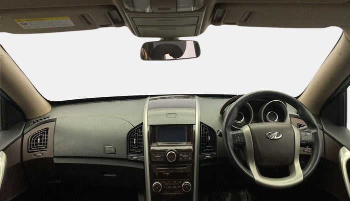 2015 Mahindra XUV500 W8, Diesel, Manual, 86,657 km, Dashboard