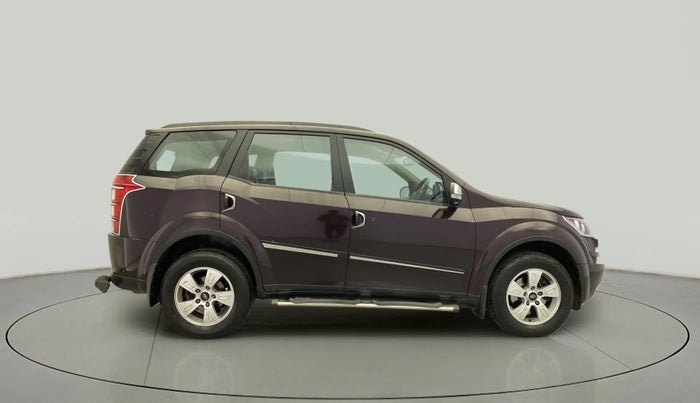 2015 Mahindra XUV500 W8, Diesel, Manual, 86,657 km, Right Side View