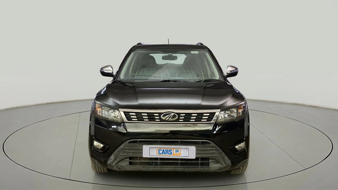2020 Mahindra XUV300 W6 1.5 DIESEL, Diesel, Manual, 79,589 km, Front