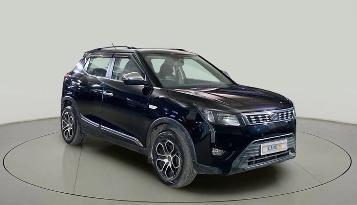 2020 Mahindra XUV300 W6 1.5 DIESEL, Diesel, Manual, 79,589 km, Right Front Diagonal