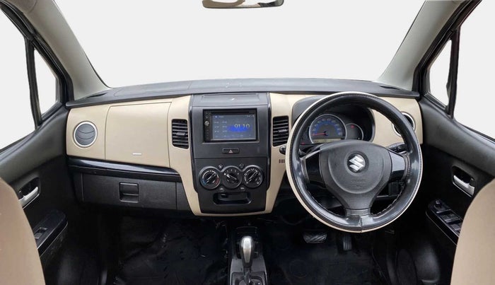 2017 Maruti Wagon R 1.0 VXI (O) AMT, CNG, Automatic, 79,023 km, Dashboard