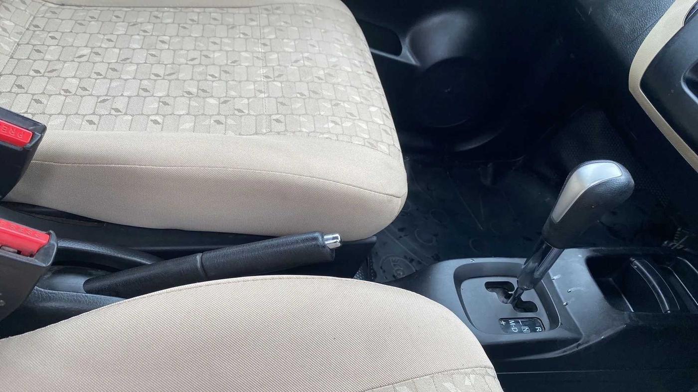 2017 Maruti Wagon R 1.0 VXI (O) AMT, CNG, Automatic, 79,023 km, Gear Lever