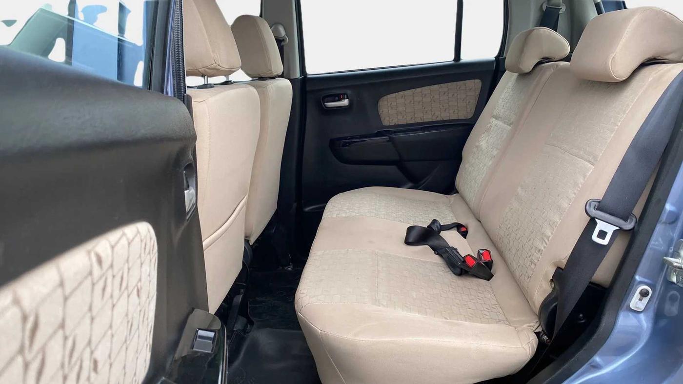 2017 Maruti Wagon R 1.0 VXI (O) AMT, CNG, Automatic, 79,023 km, Right Side Rear Door Cabin