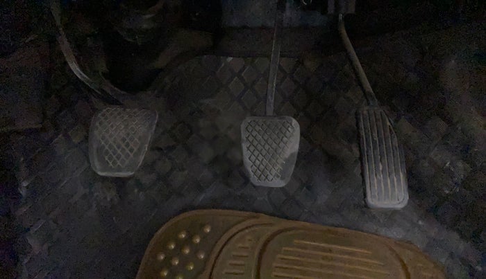 2013 Honda Brio S MT, Petrol, Manual, 37,641 km, Pedals