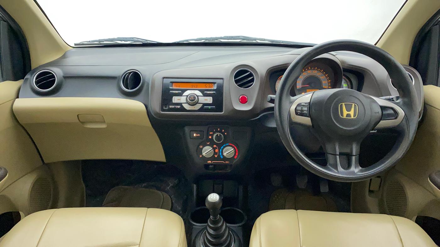 2013 Honda Brio S MT, Petrol, Manual, 37,641 km, Dashboard