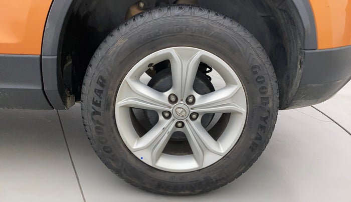 2019 Tata Harrier XZ 2.0L, Diesel, Manual, 26,731 km, Left Rear Wheel