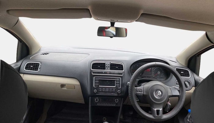 2013 Volkswagen Polo HIGHLINE1.2L, Petrol, Manual, 49,399 km, Dashboard