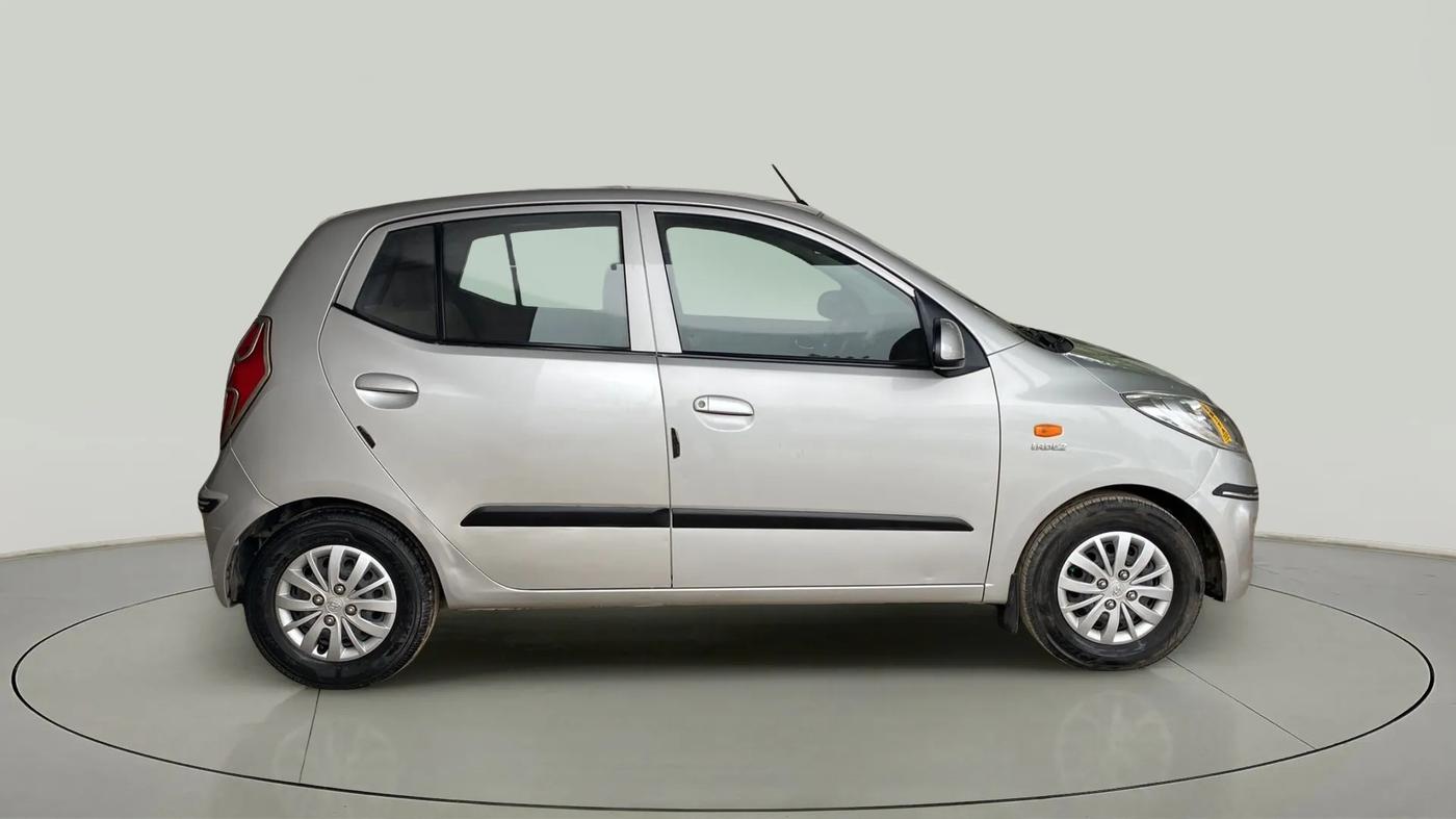 2016 Hyundai i10 SPORTZ 1.1, Petrol, Manual, 53,173 km, Right Side View