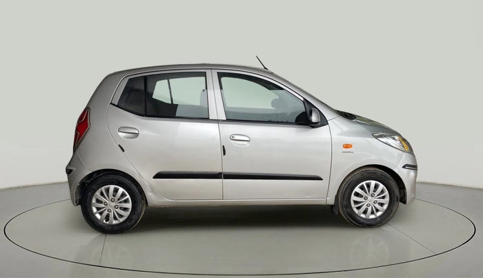 2016 Hyundai i10 SPORTZ 1.1, Petrol, Manual, 53,173 km, Right Side View