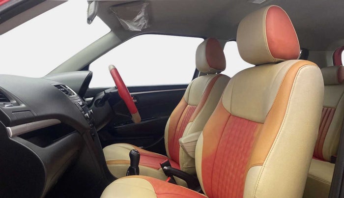 2015 Maruti Swift VXI, Petrol, Manual, 33,371 km, Right Side Front Door Cabin