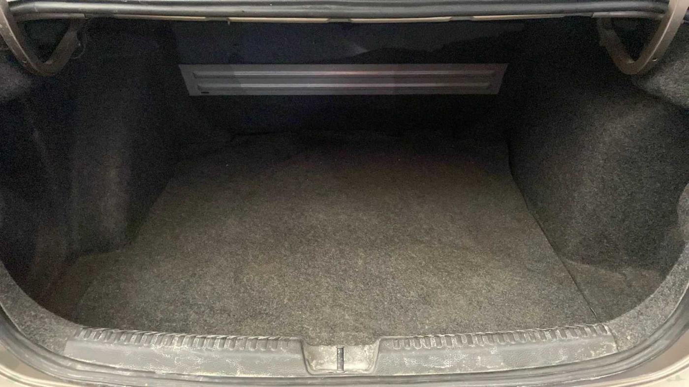2016 Volkswagen Vento HIGHLINE PETROL AT, Petrol, Automatic, 80,307 km, Boot Inside