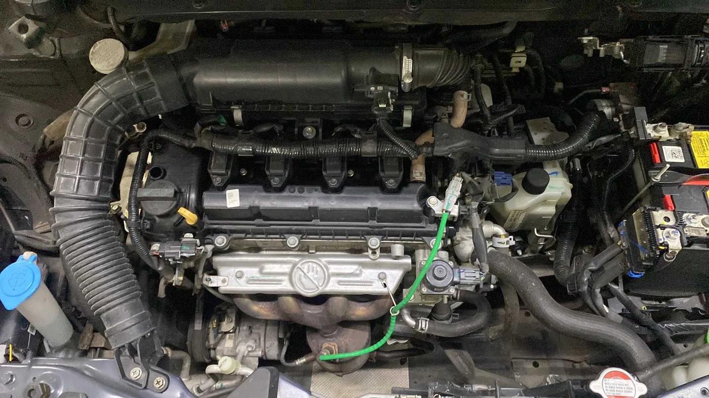 2022 Maruti Swift ZXI PLUS AMT DUAL TONE, Petrol, Automatic, 24,017 km, Open Bonet