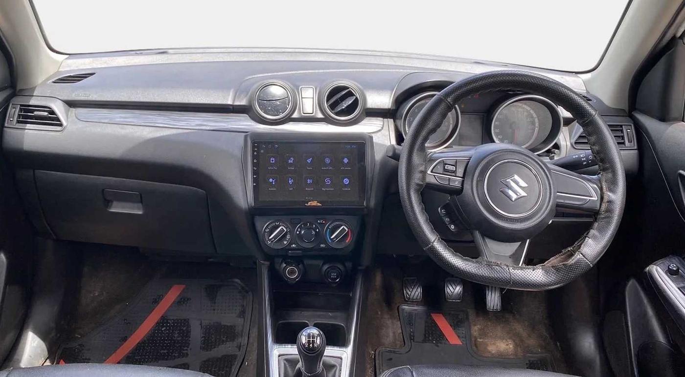 2019 Maruti Swift VXI, Petrol, Manual, 38,960 km, Dashboard