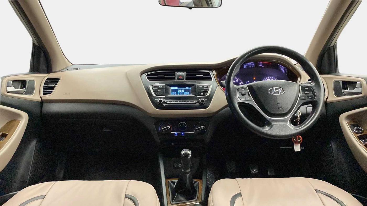2019 Hyundai Elite i20 MAGNA PLUS 1.2, Petrol, Manual, 73,346 km, Dashboard