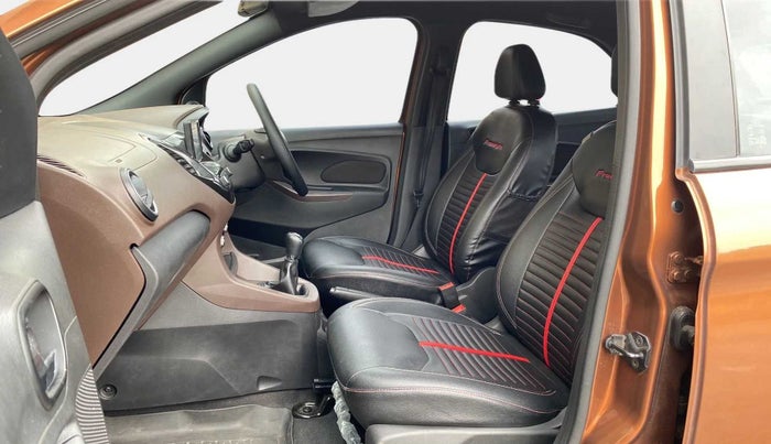 2018 Ford FREESTYLE TITANIUM 1.2 PETROL, Petrol, Manual, 56,228 km, Right Side Front Door Cabin