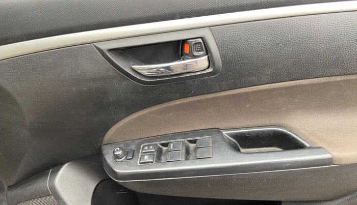 2017 Maruti Swift VXI, Petrol, Manual, 33,030 km, Driver Side Door Panels Control