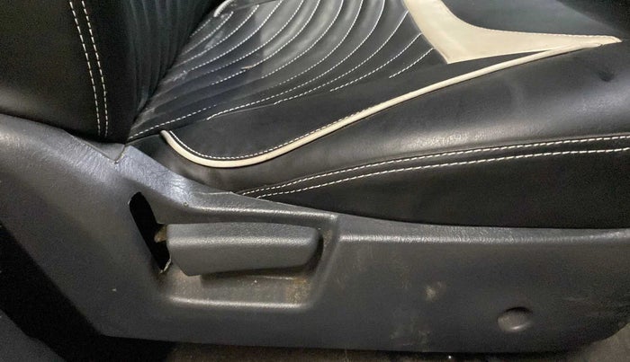 2018 Maruti Alto K10 VXI (O) AMT, Petrol, Automatic, 18,090 km, Driver Side Adjustment Panel