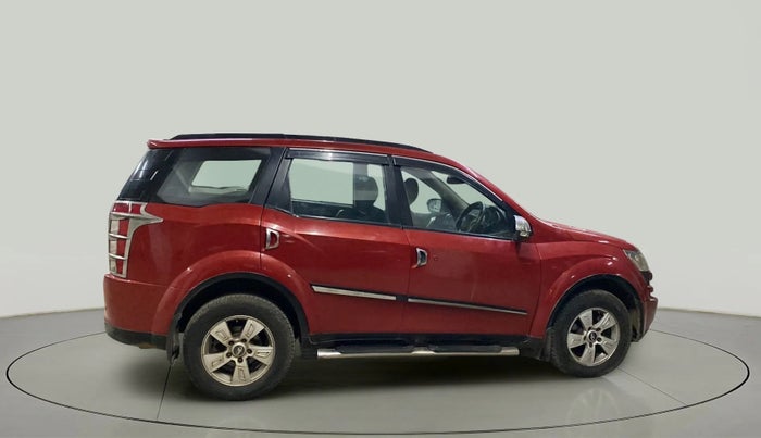 2014 Mahindra XUV500 W6, Diesel, Manual, 1,06,902 km, Right Side View