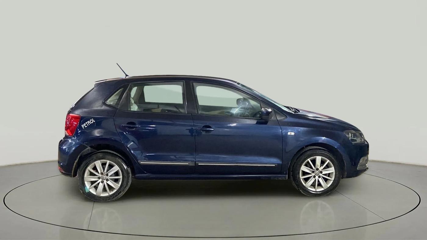 2015 Volkswagen Polo HIGHLINE1.2L, Petrol, Manual, 84,322 km, Right Side View