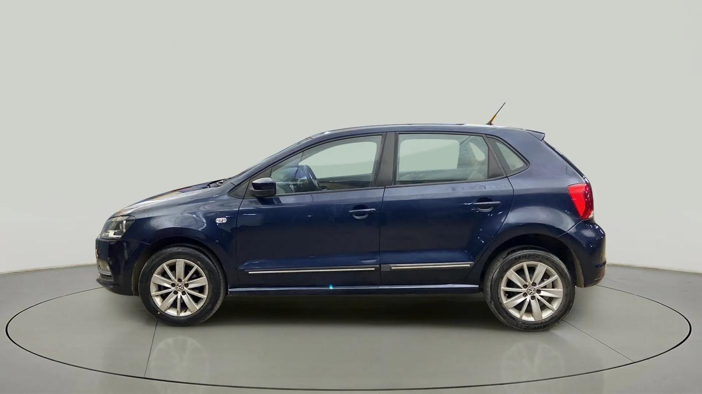 2015 Volkswagen Polo HIGHLINE1.2L, Petrol, Manual, 84,322 km, Left Side
